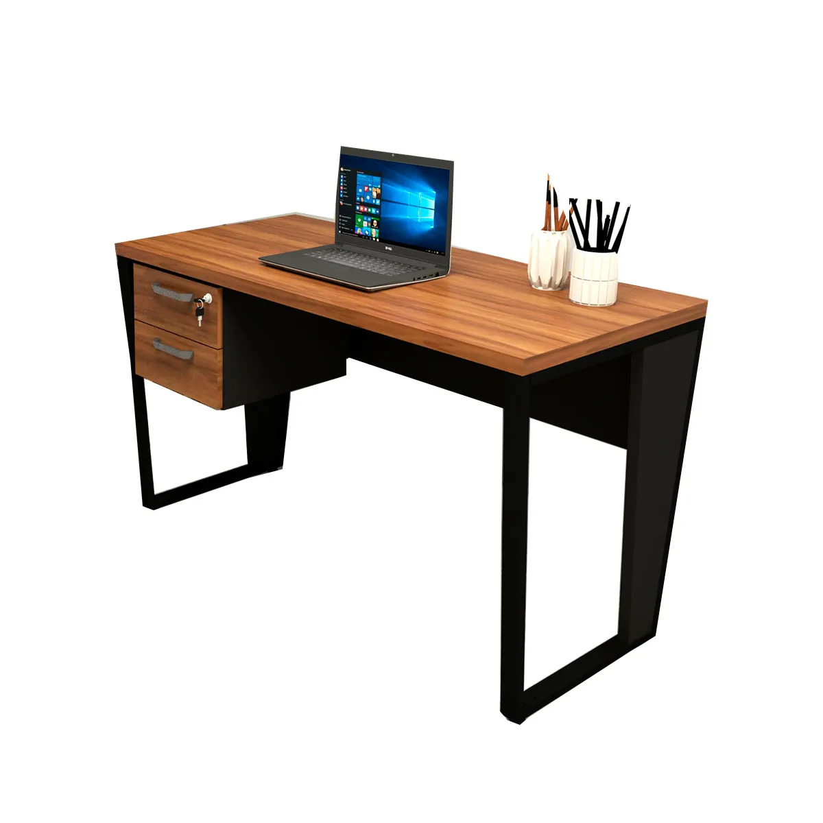 Escrivaninha F5 Office 135cm em fundo claro